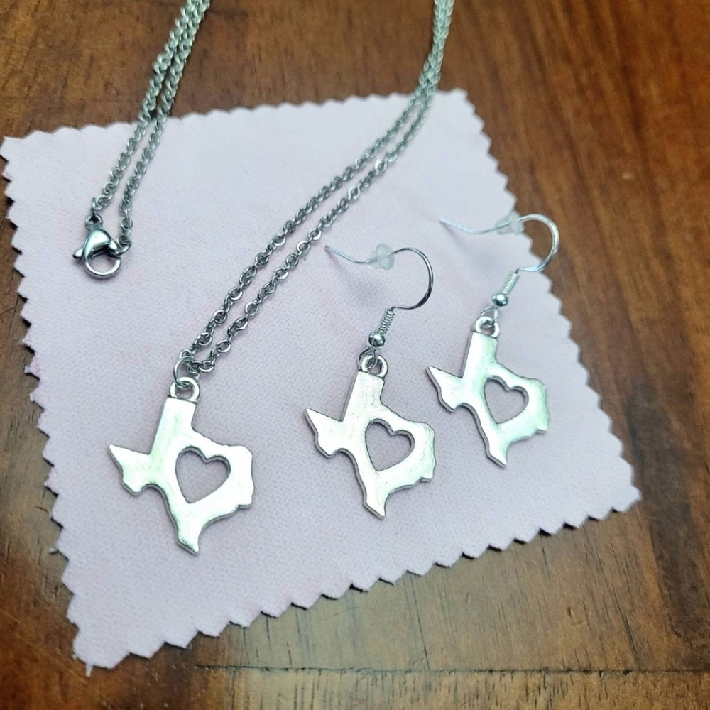 Texas Heart Necklace & Earrings - silver texas state with heart; I love texas
